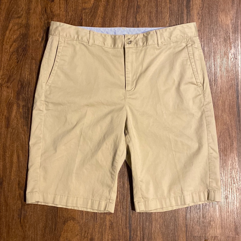 L.L. Bean Favorite Fit Women’s Khaki Short Size 12 Regular